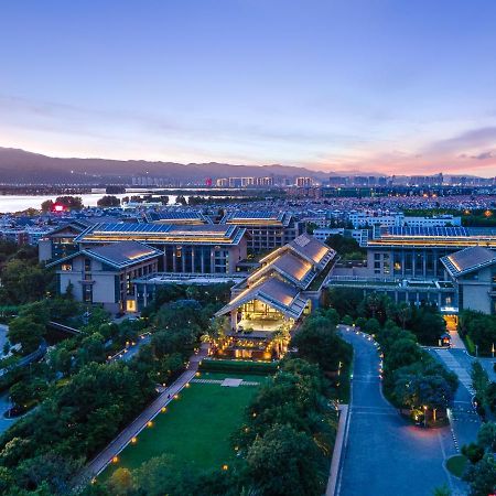 Intercontinental Kunming By Ihg Hotel Buitenkant foto